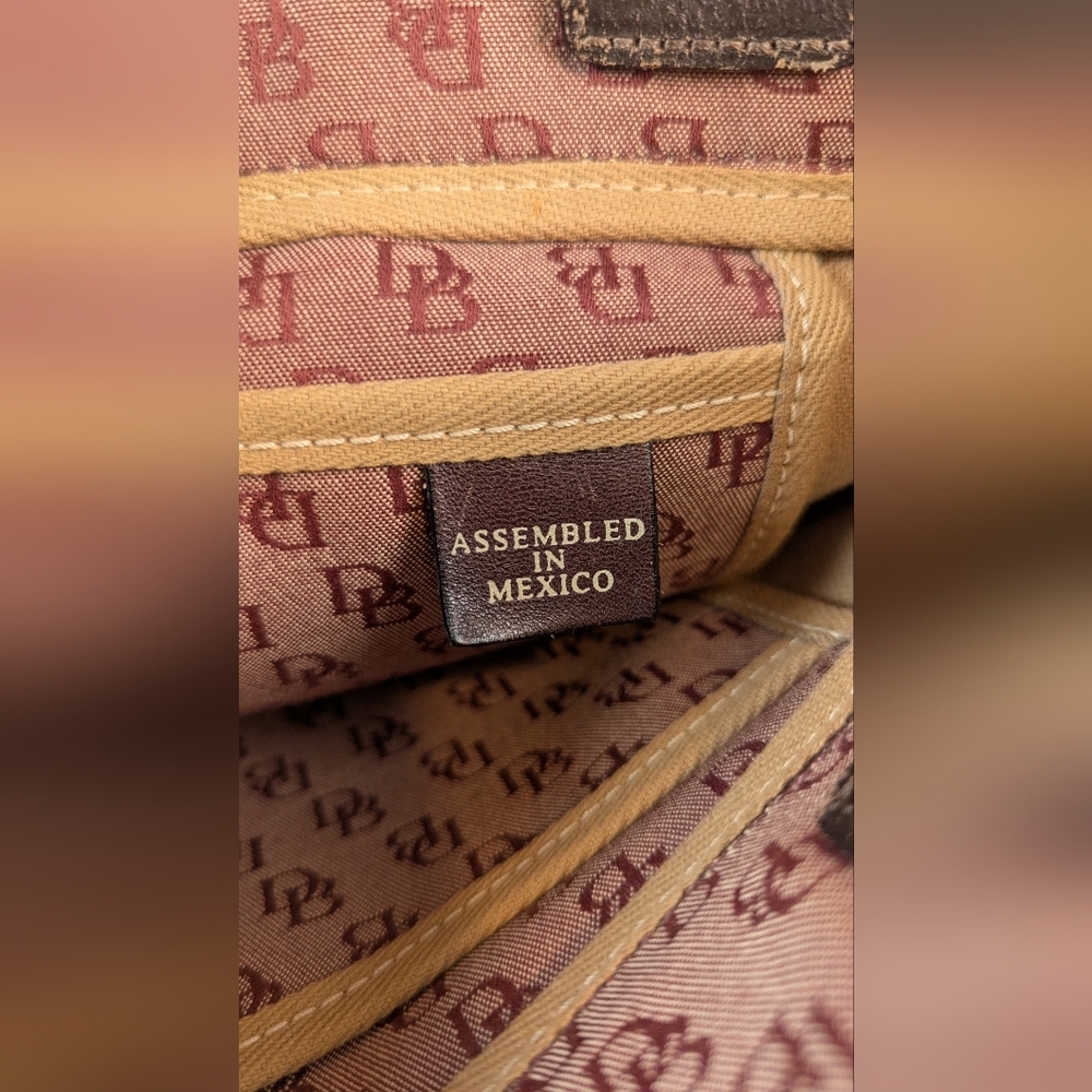 Dooney & Bourke Signature Monogram Tassel Large Tote Burgundy Canvas Leather - Picture 12 of 15
